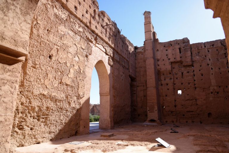 عملات ذهبية وحي سكني.. حفريات لمعهد الآثار تعيد تركيب المشهد التاريخي لسجلماسة